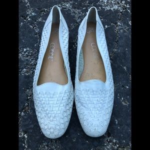 White Cobbie Cuddlers -  size 7 1/2 M - vintage